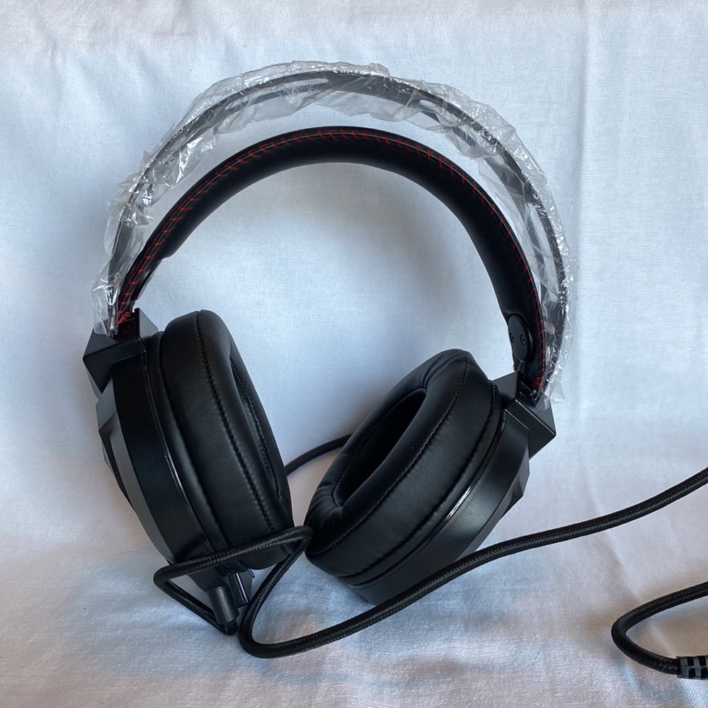 NEW Combatwing gaming headset with microphone - Picture 9 of 12